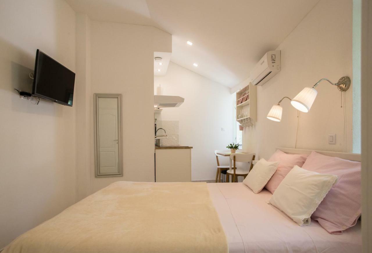 Apartment In Vis Historic Center - Mikula, Ljubica, Toma Esterno foto